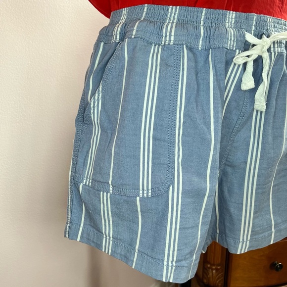 Blue & White Pinstripe Cotton Drawstring Shorts Market & Spruce - Picture 3 of 8